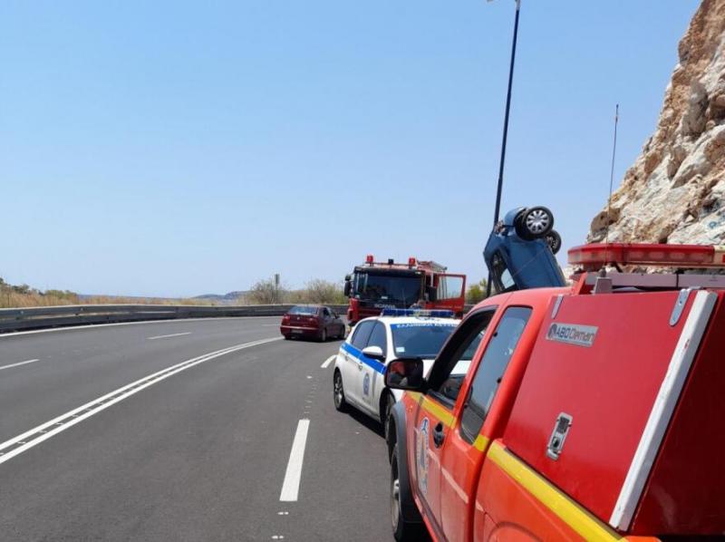 τροχαίο στα λιμανάκια βουλιαγμένης