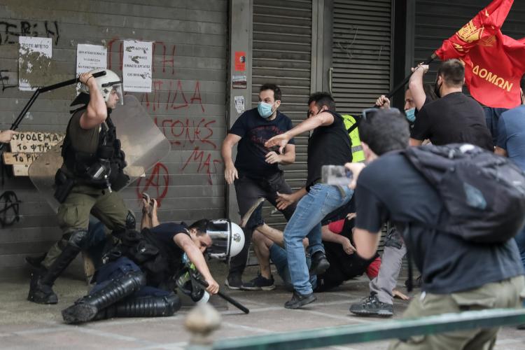 επεισόδια Ματ και συνδικάτο οικοδόμων