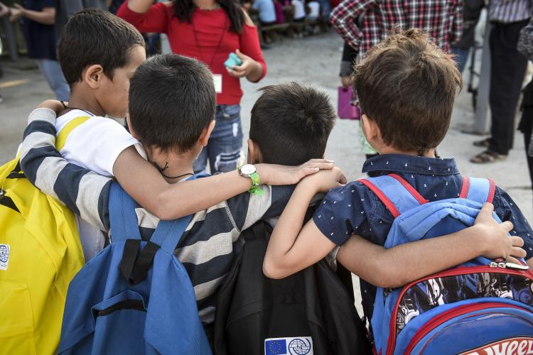 Προσφυγόπουλα σε σχολείο