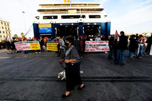 απεργία στο λιμάνι του Πειραιά