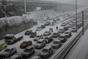 αττικη οδος χιονι εγκλωβισμενοι