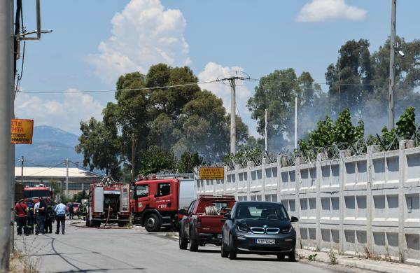 Φωτιά στον Ασπρόπυργο