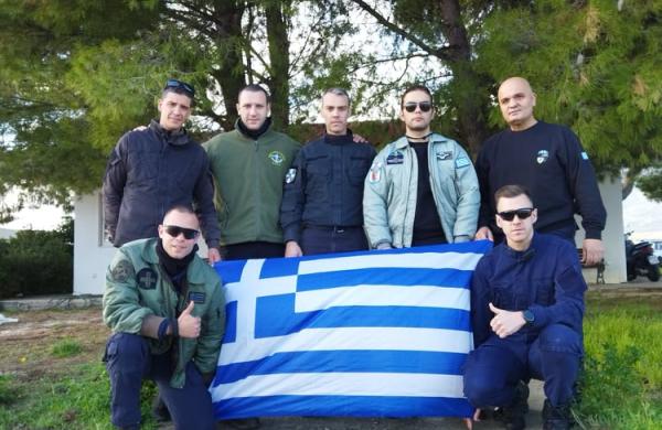 Αστυνομικοί - Αλεξιπτωτιστές