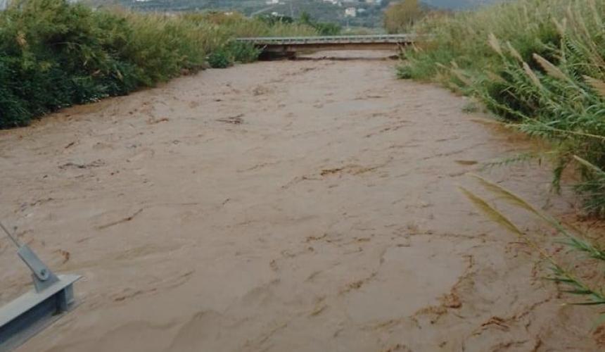 plimmirika fenomena stin evriteri perioxi tou platania