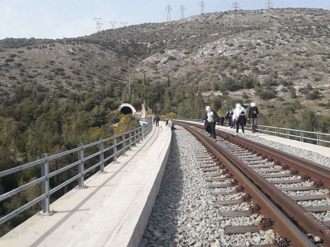 ΓΕΦΥΡΑ ΚΟΣΜΟΣ ΡΑΓΕΣ